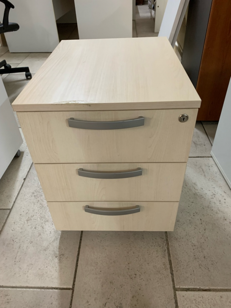 Mercatopoli Mobiletto Con Chiavi Cassettiera BB