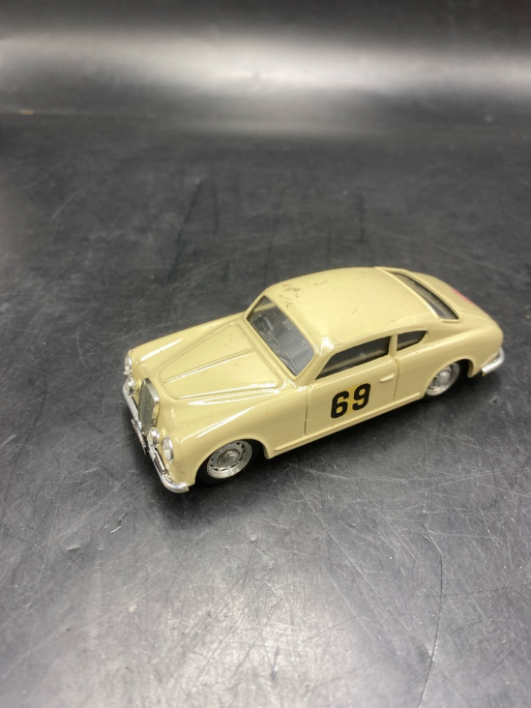 Mercatopoli MODELLINO BRUMM BEIGE SCALA 1/43