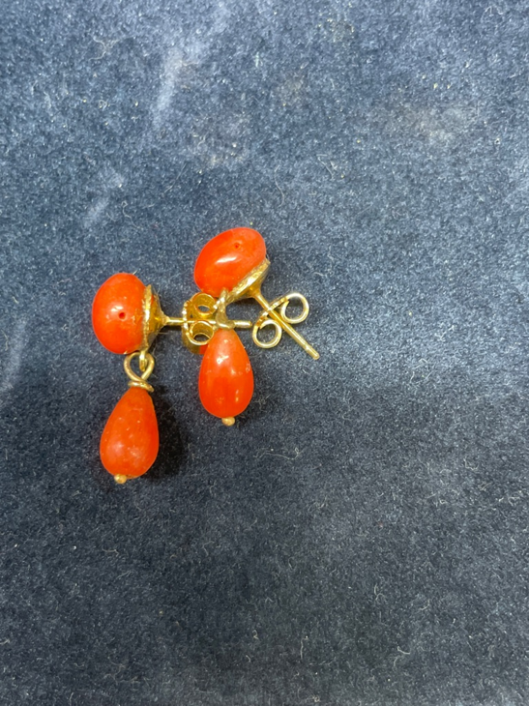 Mercatopoli Orecchini Vintage Oro E Corallo