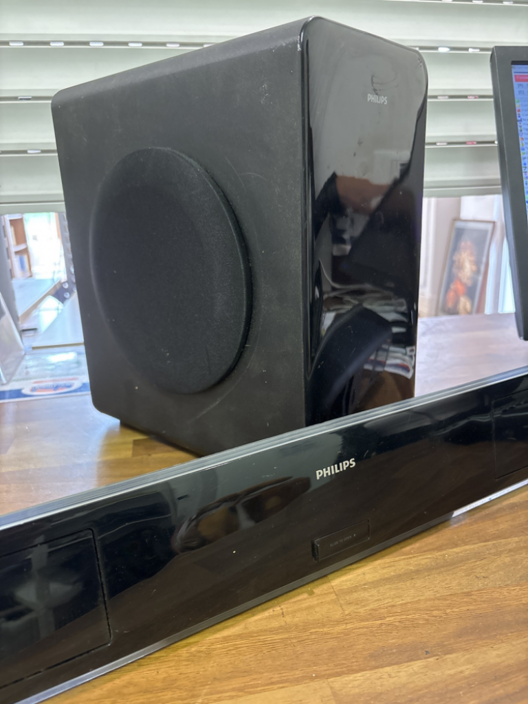 Mercatopoli Philips Barra Con Cassa Audio
