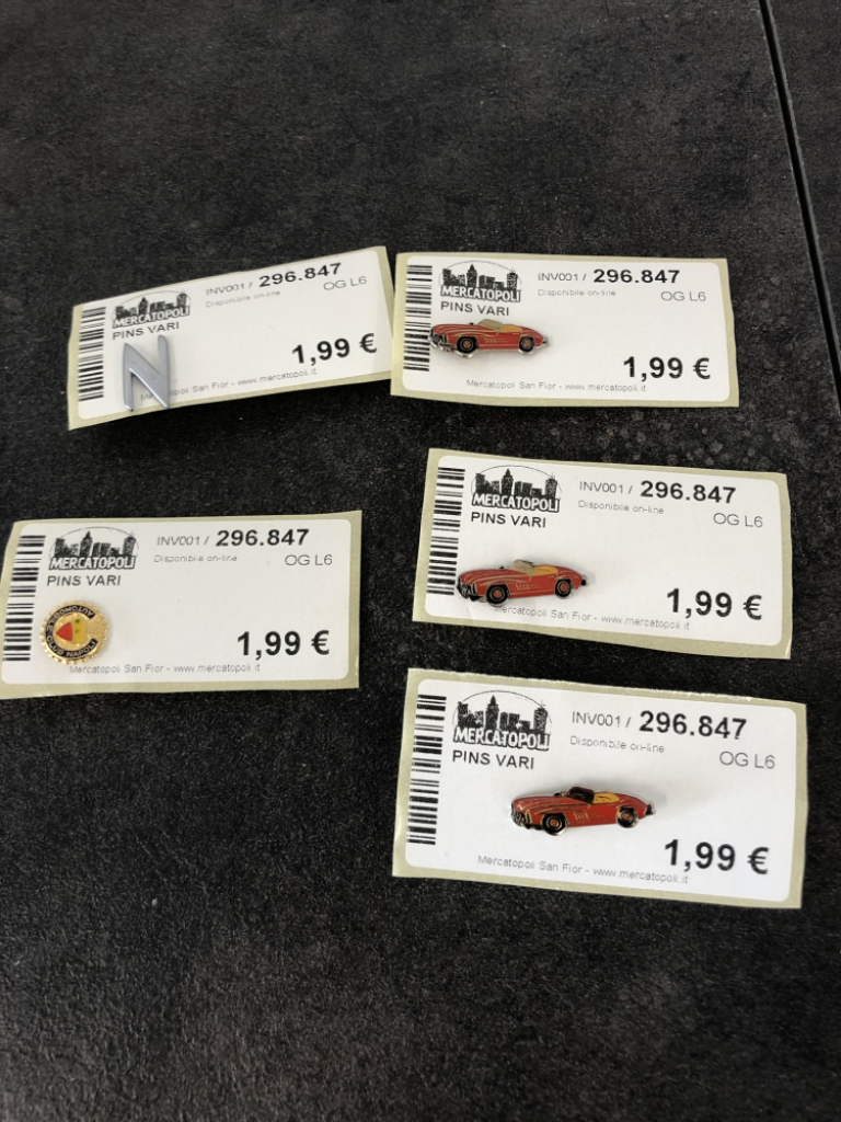 Mercatopoli Pins Vari