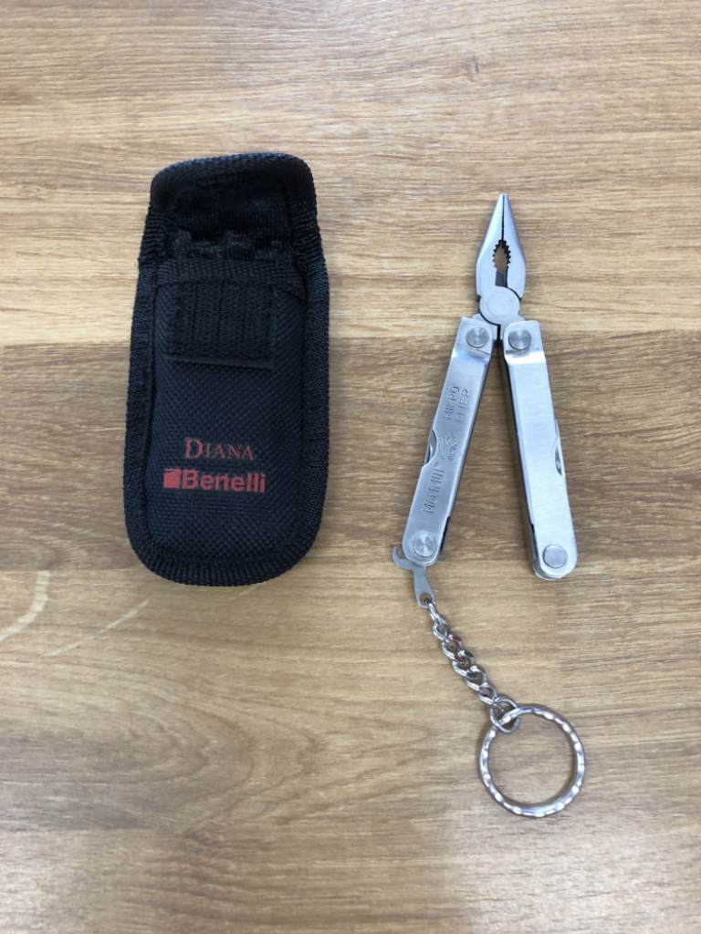 Mercatopoli Pinza Pieghevole Benelli Multiuso