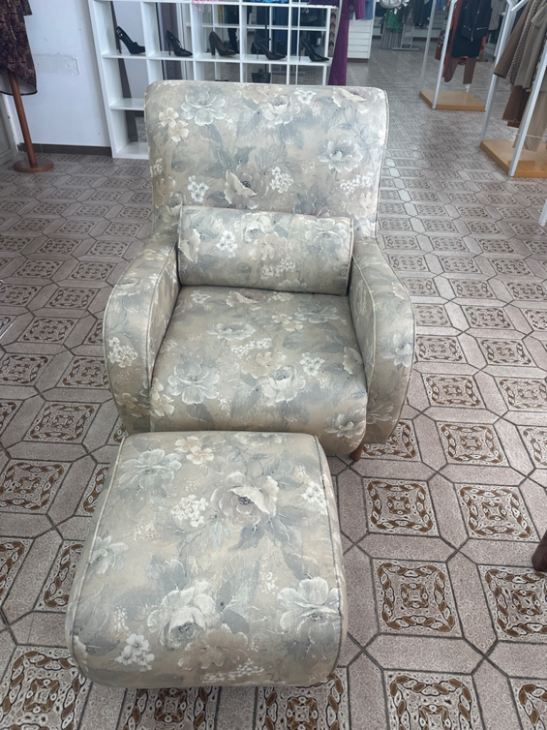 Mercatopoli Poltrona Con Pouf