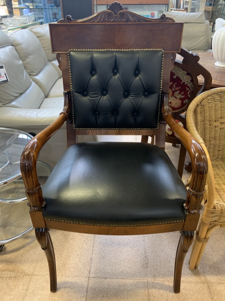 Mercatopoli Poltrona Pele Nera Struttura Legno