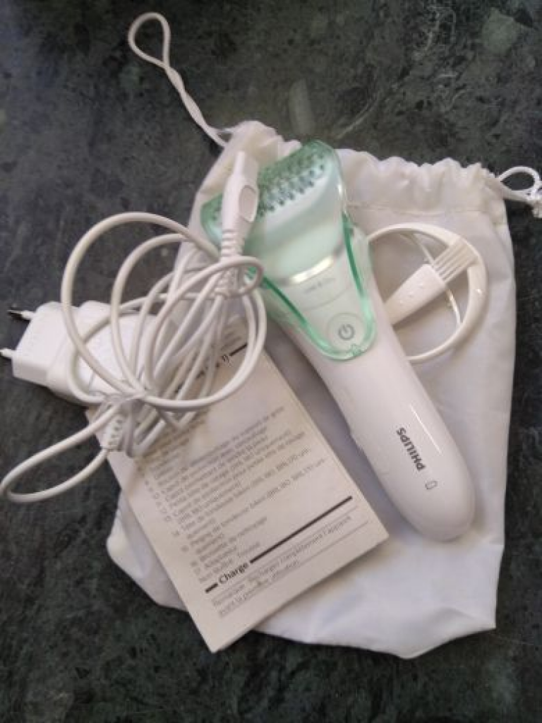 Mercatopoli Rasoio Elettrico Donna Wet & Dry Philips