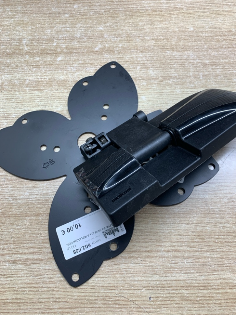 Mercatopoli Staffa Tv Farfalla Meliconi Con Viti