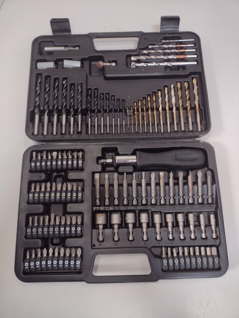 Mercatopoli Valigetta Punte E Bit Black & Decker