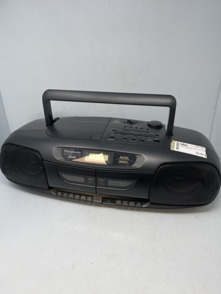 Mercatopoli Panasonic Xbs Stereo Con Radio + Cd + Cassette