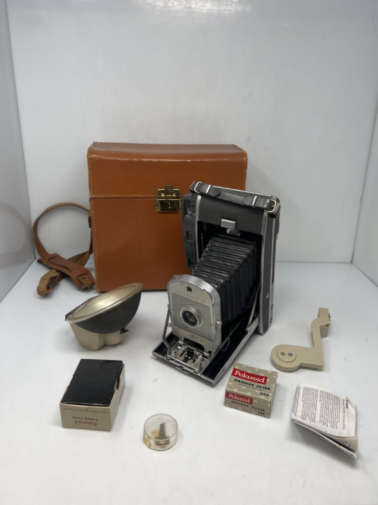 Mercatopoli Polaroid Fotocamera Modello 150 Con Valigetta E Accessori