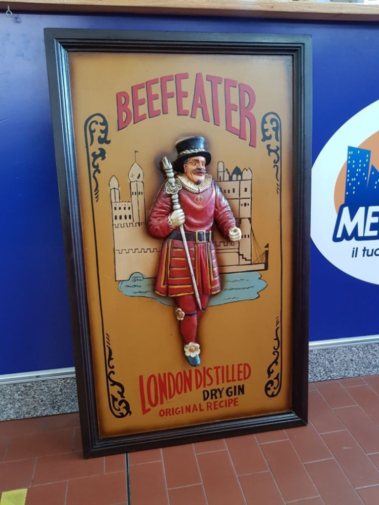 Mercatopoli Quadro Legno In Rilievo Vintage BEEFEATER LONDON DISTILLED DRY GIN ORIGINAL RECIPE 54 X 90 CM
