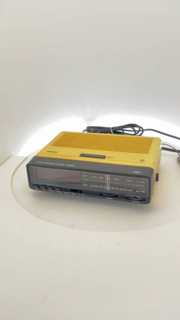 Mercatopoli Radiosveglia Philips Electronic Clock Radio 090