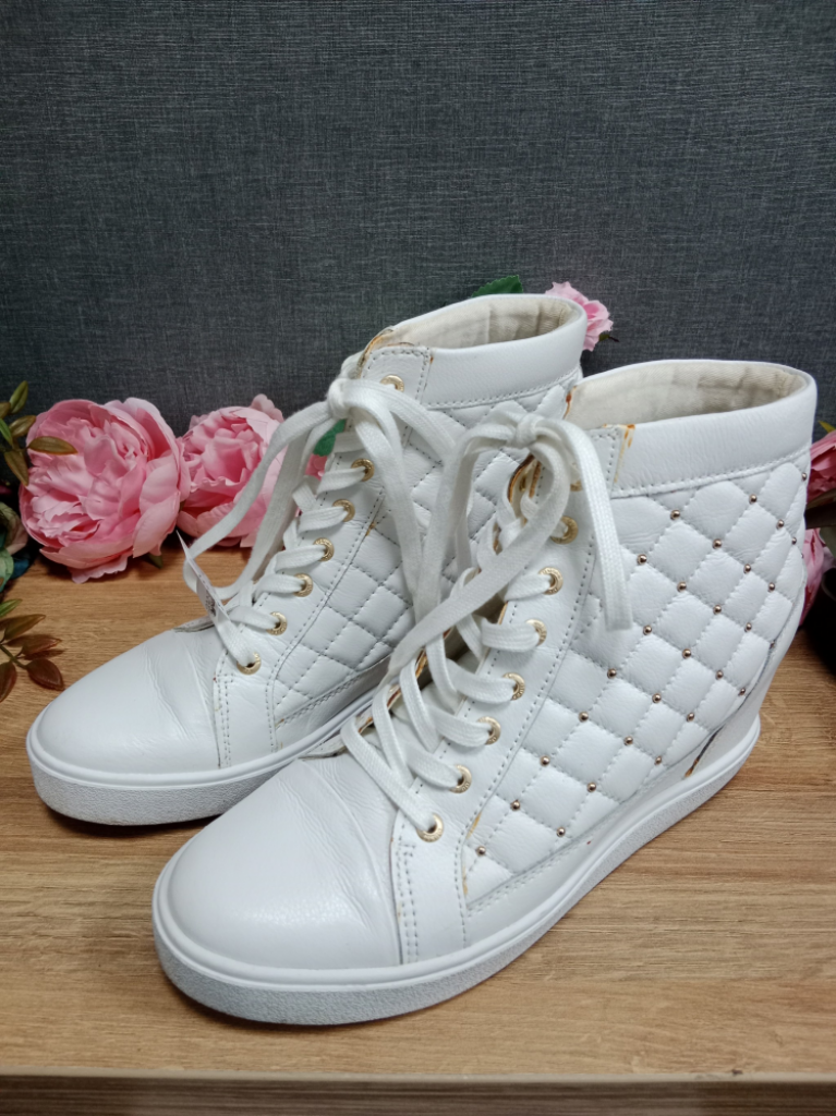 Mercatopoli Scarpa Sport Bianca A Stivaletto Guess N.39