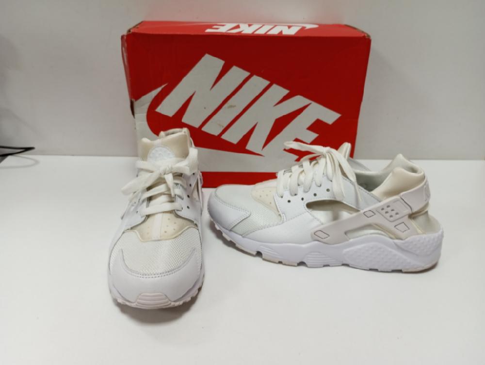 Mercatopoli Scarpe 39 Nike nike huaranche run Con Scatola
