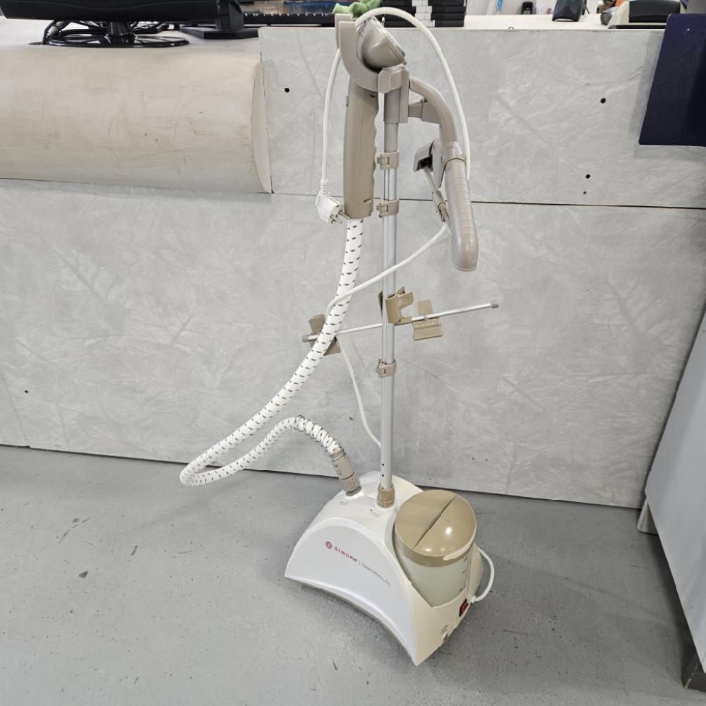 Mercatopoli Stiro Verticale Singer A Vapore Con Accessori