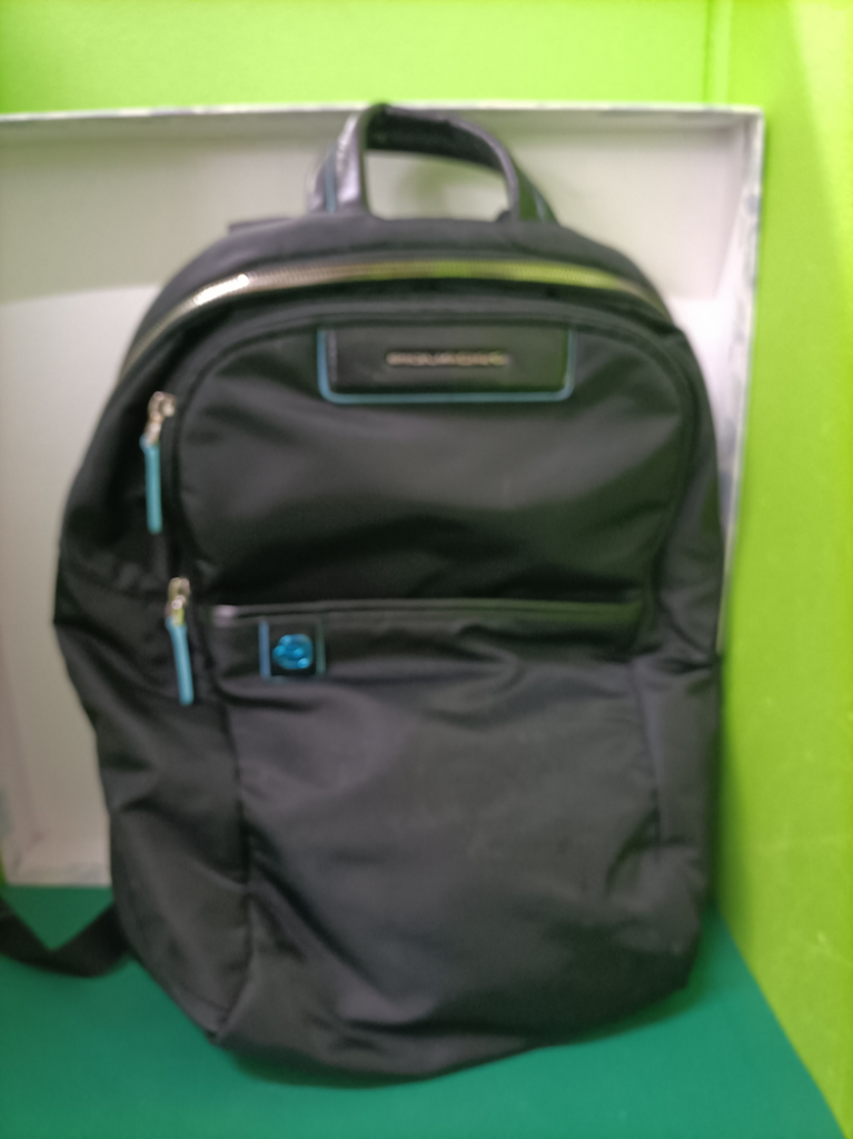 Mercatopoli ZAINO PIQUADRO NERO BLU TESSUTO IMPERMEABILE