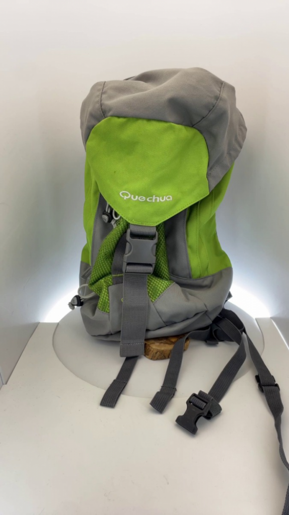 Mercatopoli Zaino Trekking Arpenaz 20 Litri Verde/grigio